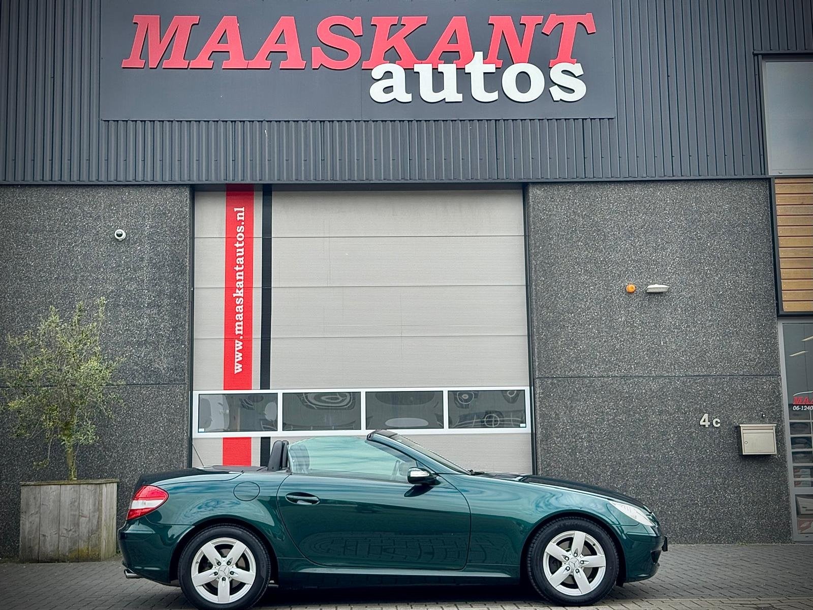 Mercedes SLK-Klasse 280 / Aut 7 / Andratite green / Airscarf, Gebruikt, Zwart, Bedrijf, 2 stoelen