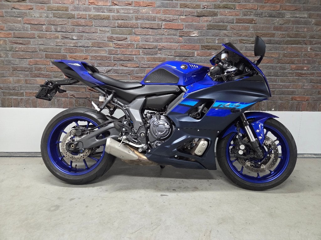 Yamaha YZF R7 2026, Motoren, ABS, 2 cilinders, Occasion, Bedrijf