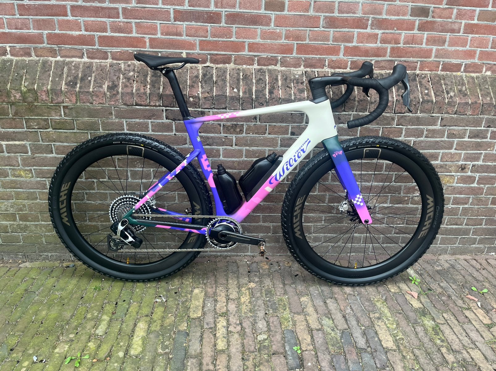 Wilier Rave SLR iD2 , The Grip , Sram Red XPLR , PM , Gravel, 28 inch, Carbon, 10 tot 15 versnellingen, Nieuw
