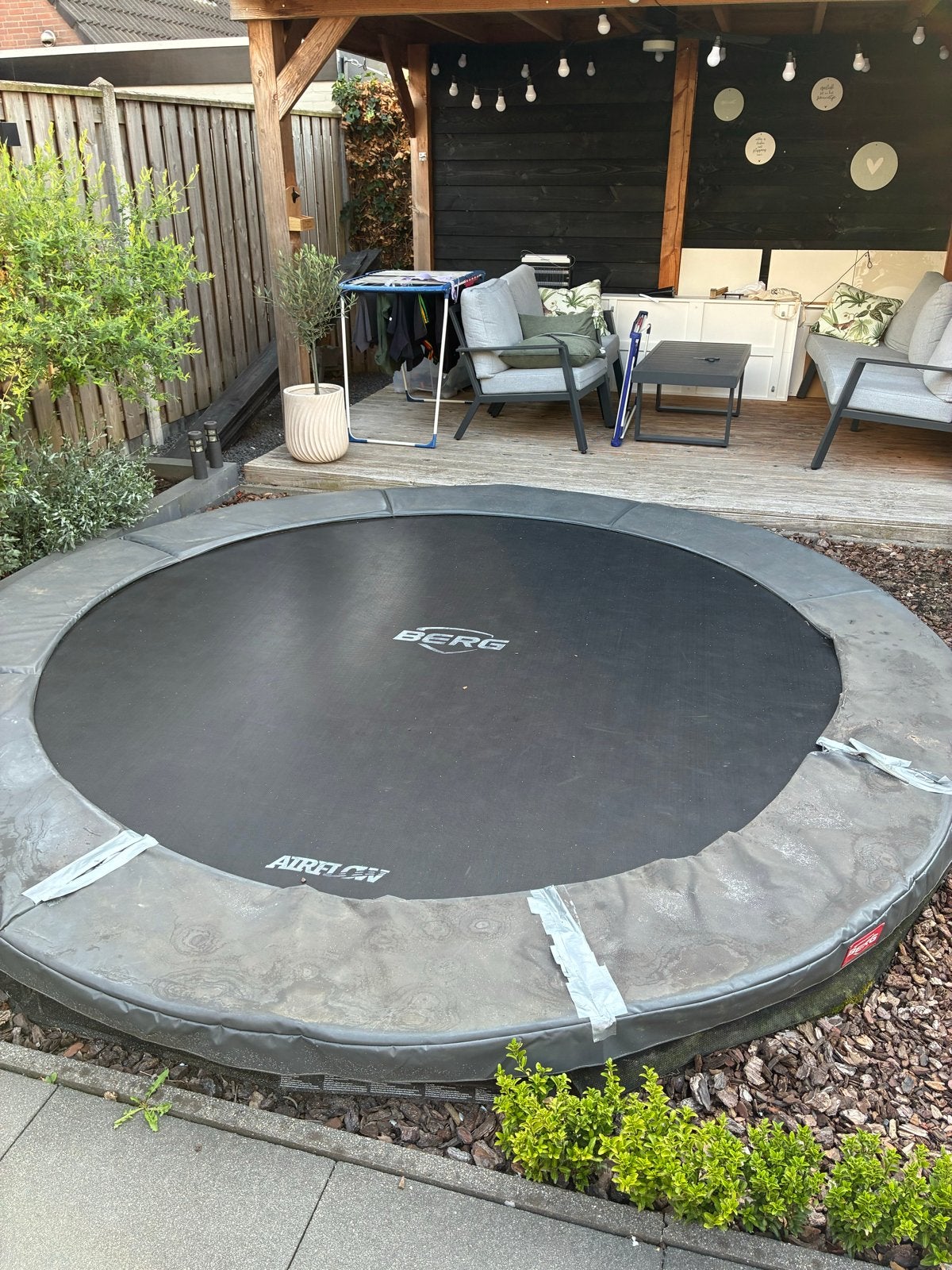 Berg Champion 330 inground trampoline, Kinderen en Baby's, Speelgoed | Buiten | Trampolines, Ophalen, Gebruikt