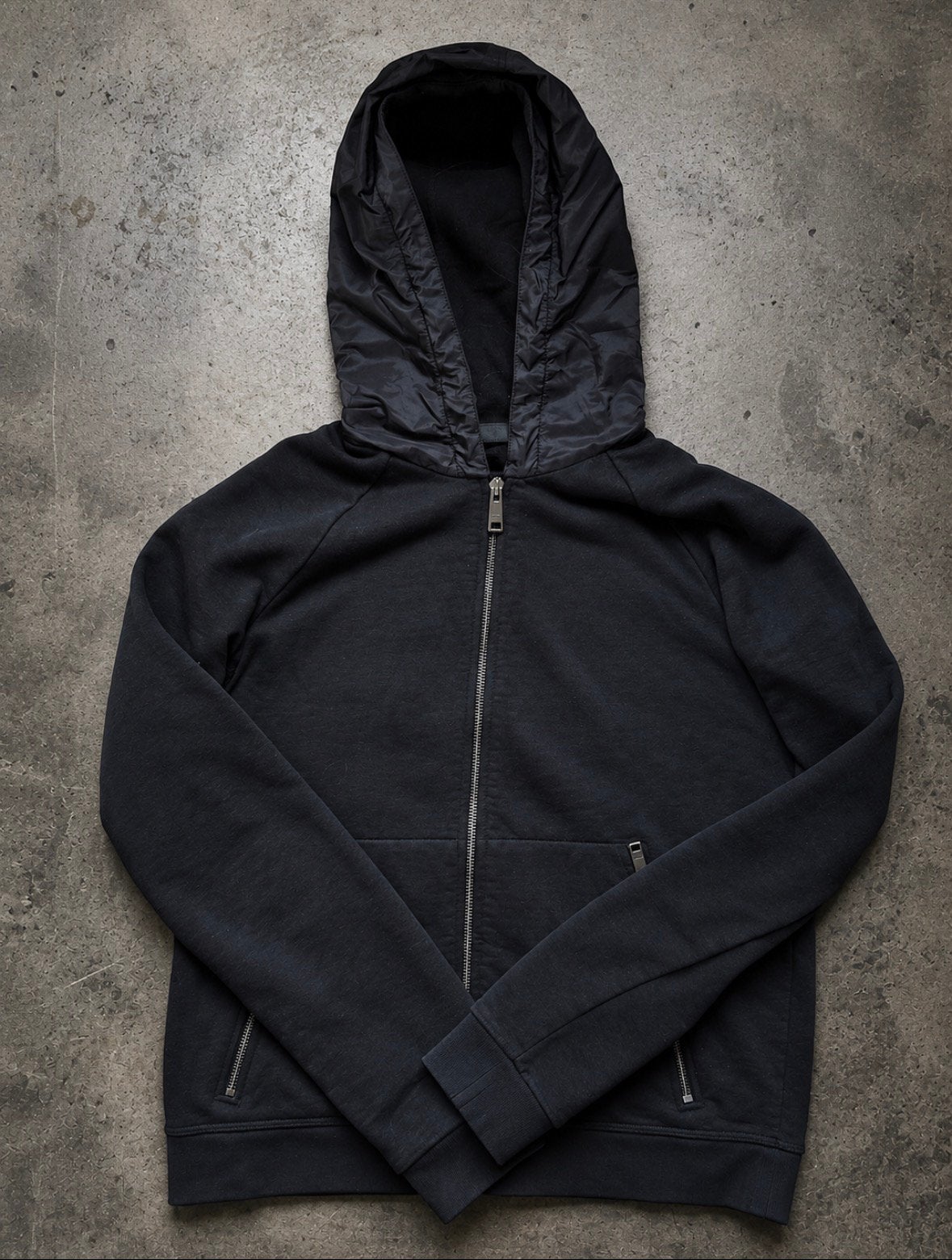 Prada hoodie maat M, Ophalen of Verzenden, Zo goed als nieuw, Maat 48/50 (M), Zwart