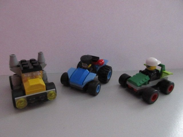 nr. 0052a, 3 Lego autootjes samen € 4,00, Kinderen en Baby's, Speelgoed | Duplo en Lego, Ophalen of Verzenden, Zo goed als nieuw