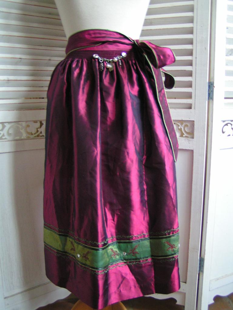tiroler dirndl schort met bedelketting nr QQ 906, Verzenden, Zo goed als nieuw, Maat 42/44 (L), Overige thema's