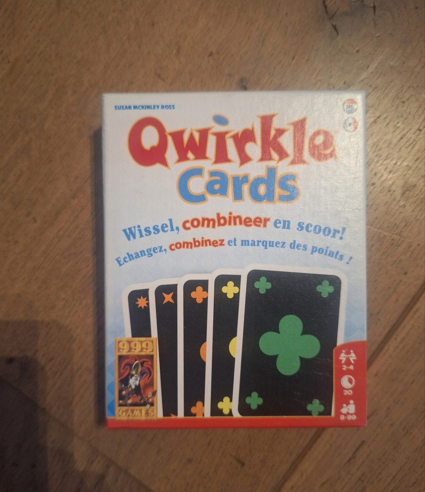 Qwirkle Cards: Wissel, combineer en scoor!, Drie of vier spelers, Ophalen of Verzenden, Gebruikt, 999 Games