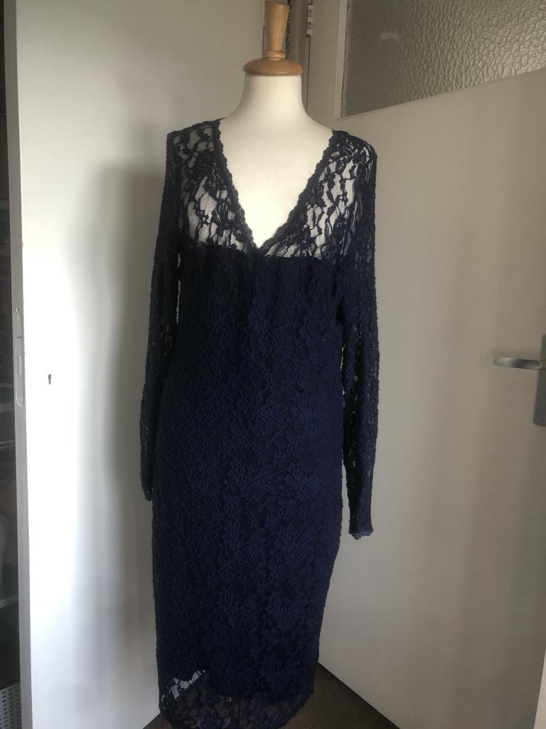 LIV blauwe tricot jurk met kant maat l lange mouw, Blauw, Maat 42/44 (L), Ophalen of Verzenden, Zo goed als nieuw