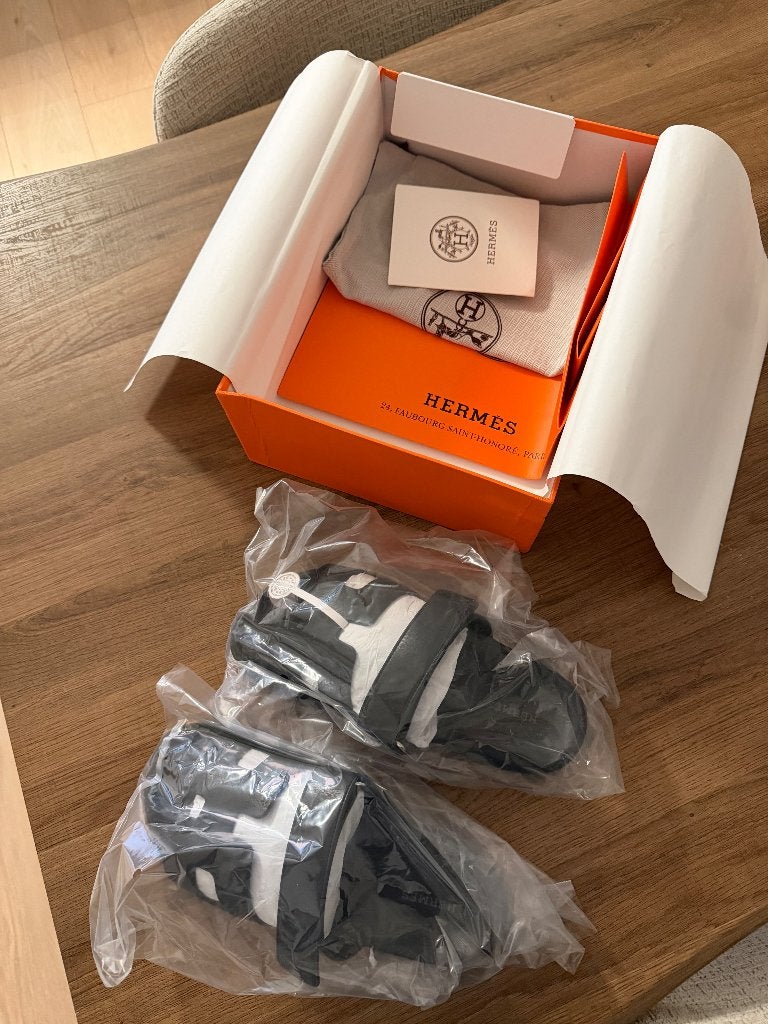 Hermes Chypre Sandals (slippers), Kleding | Dames, Slippers, Zwart, Nieuw, Ophalen of Verzenden