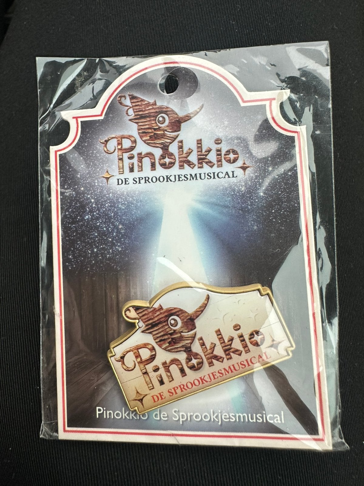 Efteling pin pinokkio de sprookjesmusical, Verzamelen, Efteling, Ophalen of Verzenden, Zo goed als nieuw, Button of Speldje