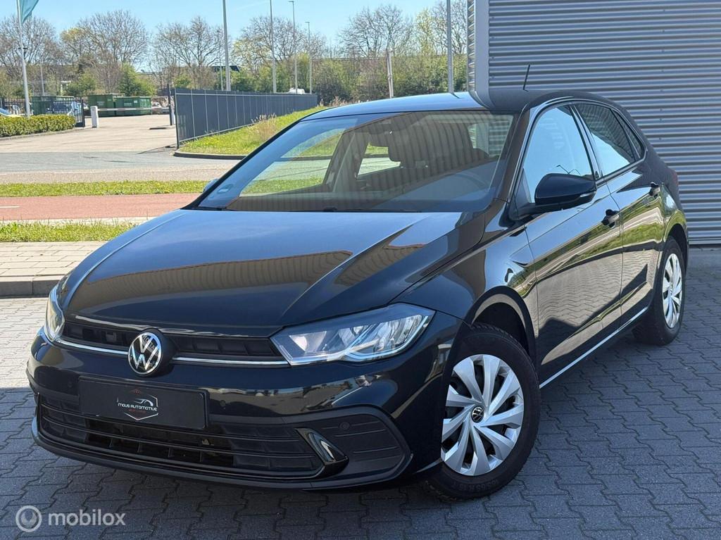 Volkswagen Polo 1.0 TSI Life Business, Gebruikt, 95 pk, 1096 kg, Zwart