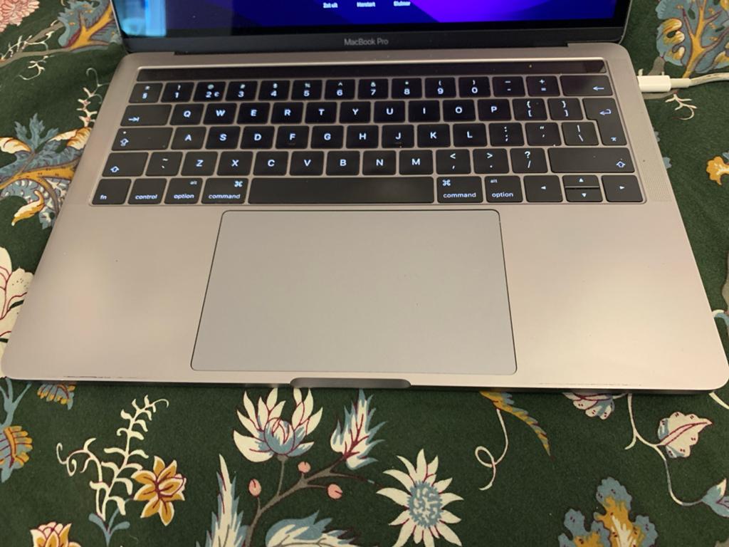 MacBook Pro A1706 - Goed werkend, Computers en Software, Apple Macbooks, MacBook Pro, Gebruikt, 256 GB, 2 tot 3 Ghz