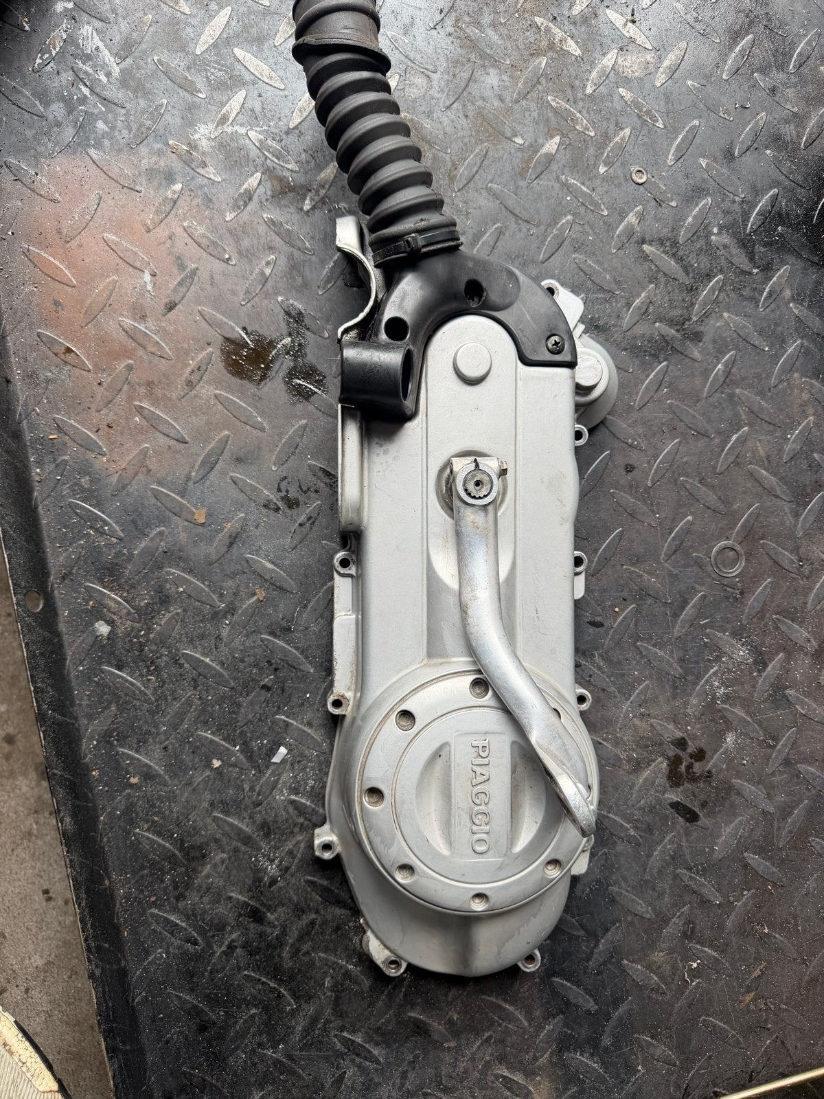 Piaggio Vespa carterkap origineel | 10 inch uitvoering, Ophalen of Verzenden, Gebruikt, Kap, Piaggio