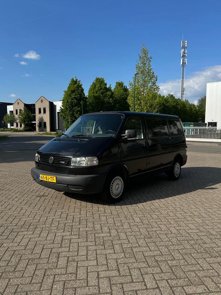 Volkswagen Transporter Bestel 2.5 TDI 0.8 65KW 2003, Voorwielaandrijving, Volkswagen, 1645 kg, Zwart