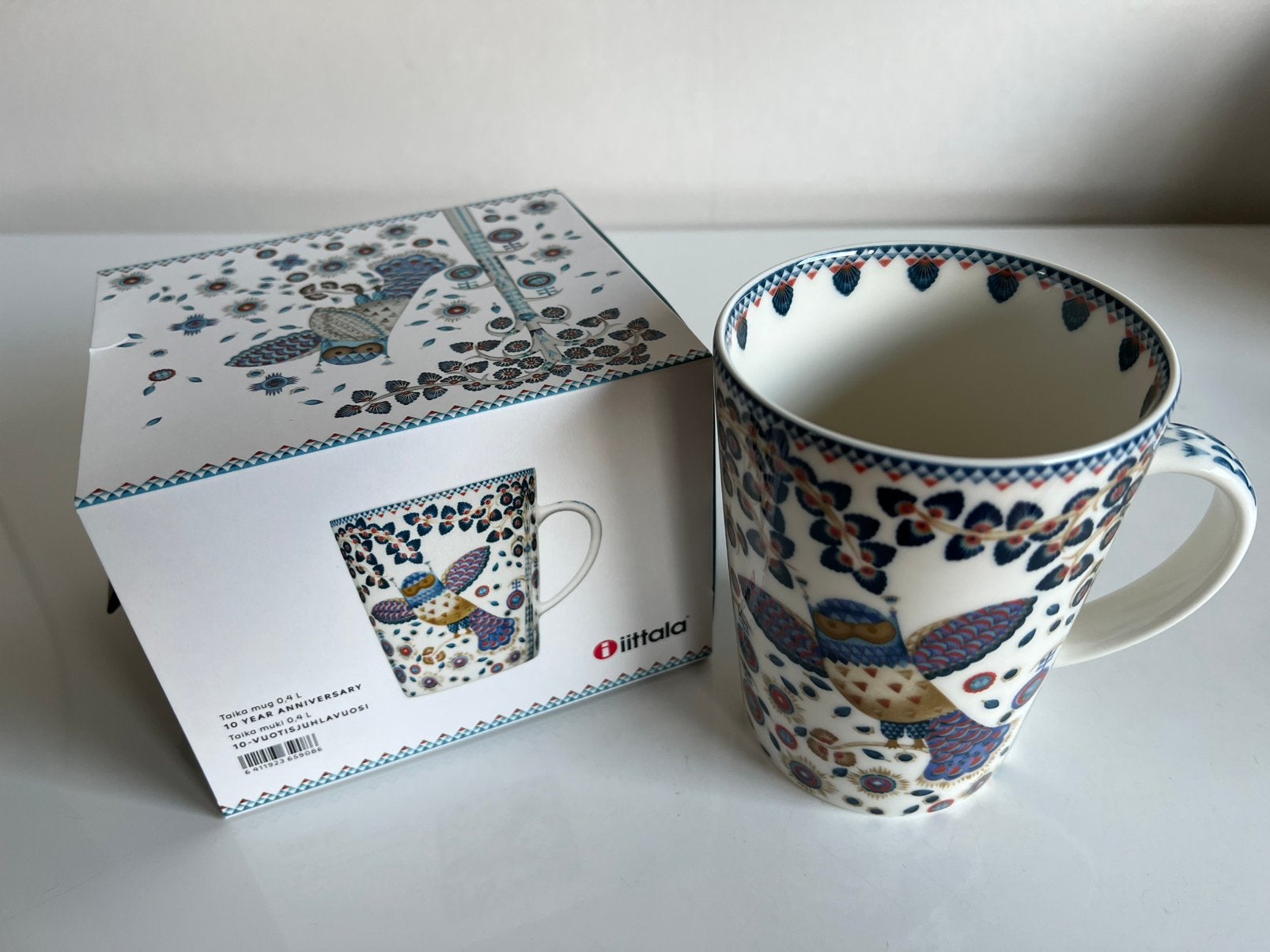 Nieuw in doos Iittala Taika 10- jarig jubileum beker 0,4 L, Ophalen of Verzenden, Nieuw, Porselein, Kop(pen) en/of Schotel(s)