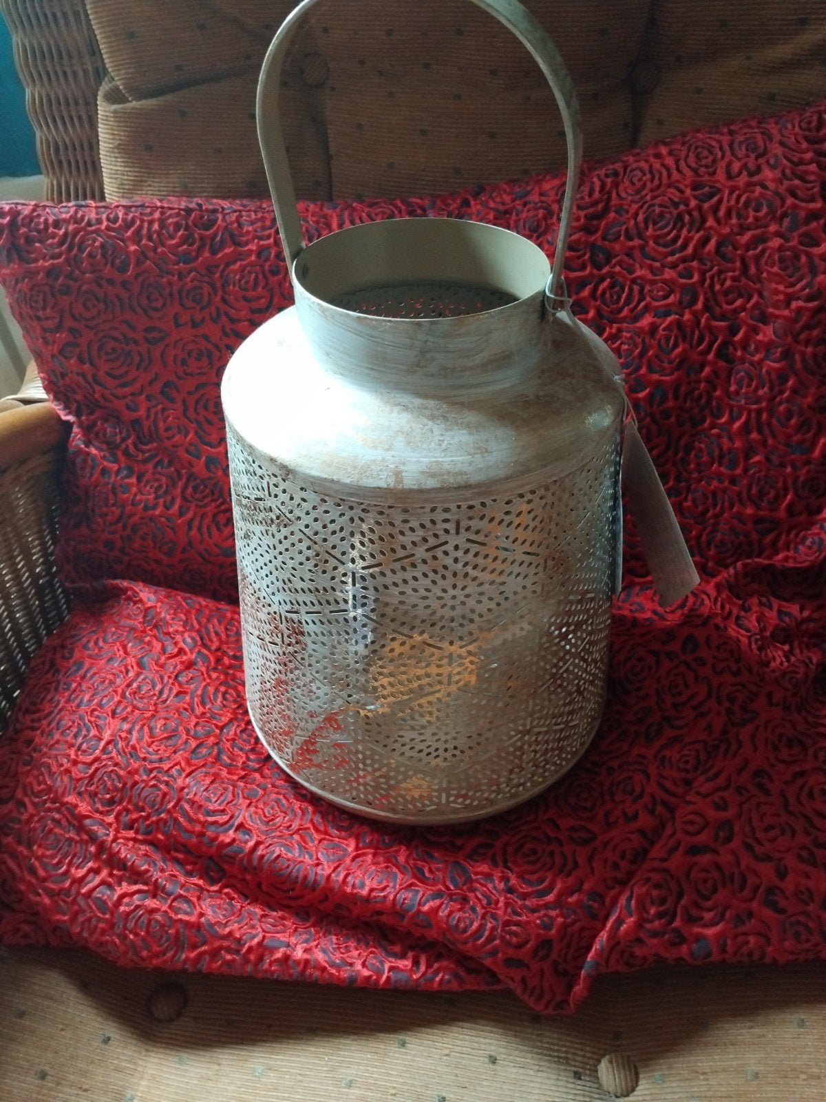 Decoratieve metalen lantaarn, wit/goudkleurig, Gebruikt, Lantaarn, Wit, Ophalen of Verzenden