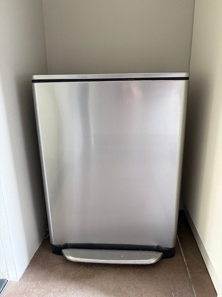 Simplehuman 46L Dual Compartment Prullenbak (RVS), Huis en Inrichting, 50 – 75, Gebruikt, Met pedaal, 40 liter of meer