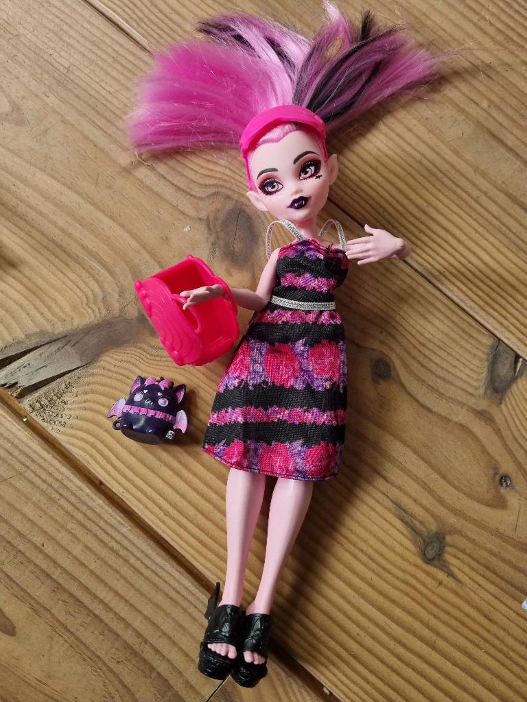 Monster High pop, Ophalen, Zo goed als nieuw, Overige typen