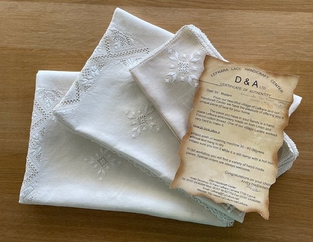 2 Linnen tafelkleden met servetten uit Lefkara (Cyrpus), Linnen, Ophalen of Verzenden, 170 cm, Geborduurd