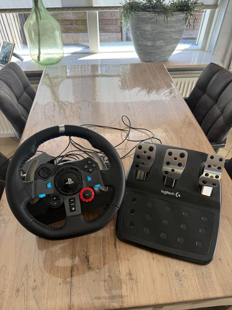 Logitech G29 Driving Force Racestuur met Pedalen, Racestuur, Force feedback, Zo goed als nieuw, Logitech