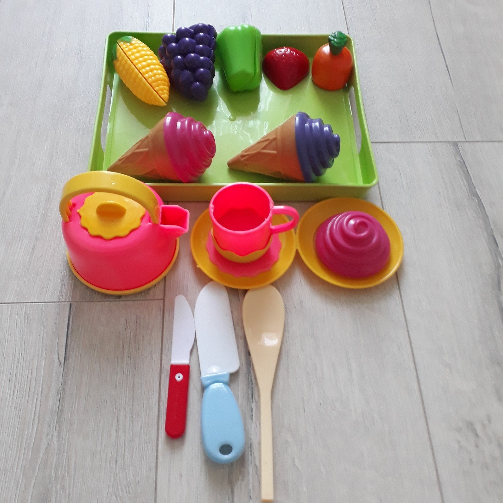 Speelgoed Keukenset met Fruit, IJs en Theeservies, Ophalen of Verzenden, Gebruikt, Jongen of Meisje