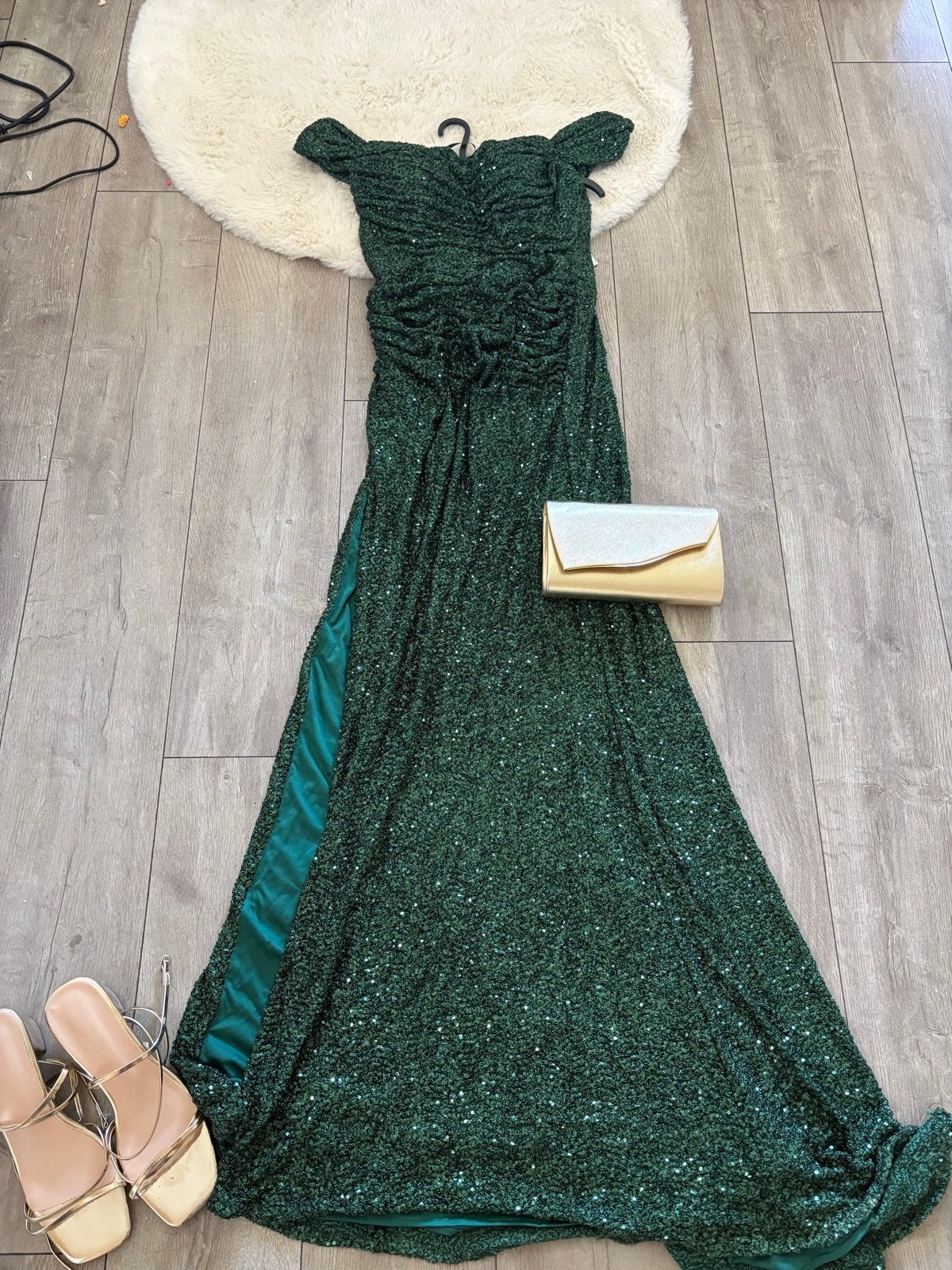 Prachtige Groene Galajurk met Pailletten en Split, Kleding | Dames, Jurken, Ophalen of Verzenden, Zo goed als nieuw, Maat 36 (S)