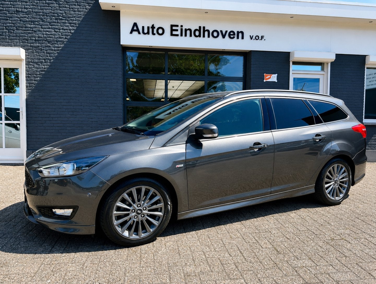 Ford Focus 1.0 ST-Line,Turbo,140pk,Station,Carplay €8995,-, Dealer onderhouden, Stof, Zwart, Handgeschakeld