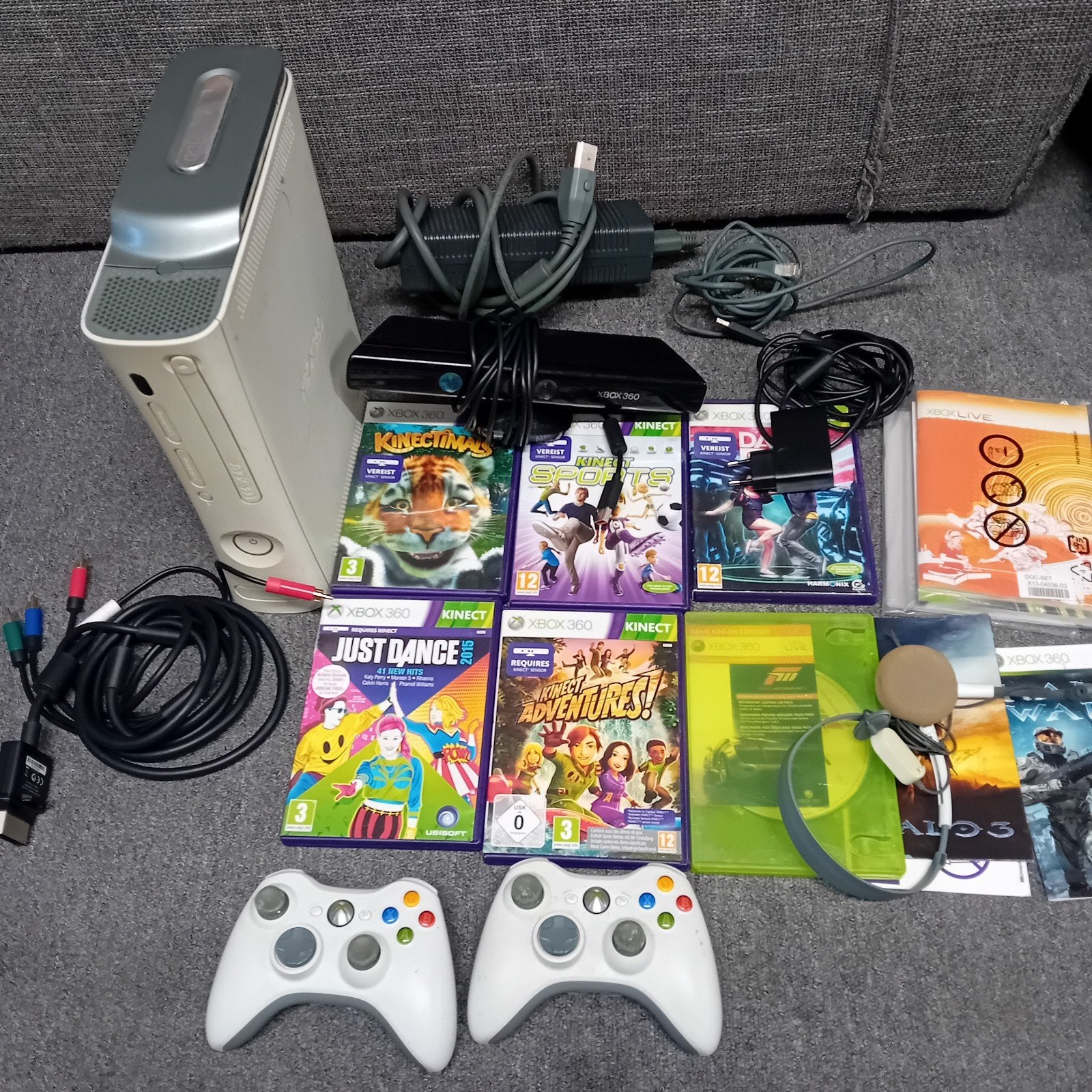 Xbox 360 met spellen, Spelcomputers en Games, Gebruikt, Met 2 controllers, 360 Arcade of Core, Met kinect
