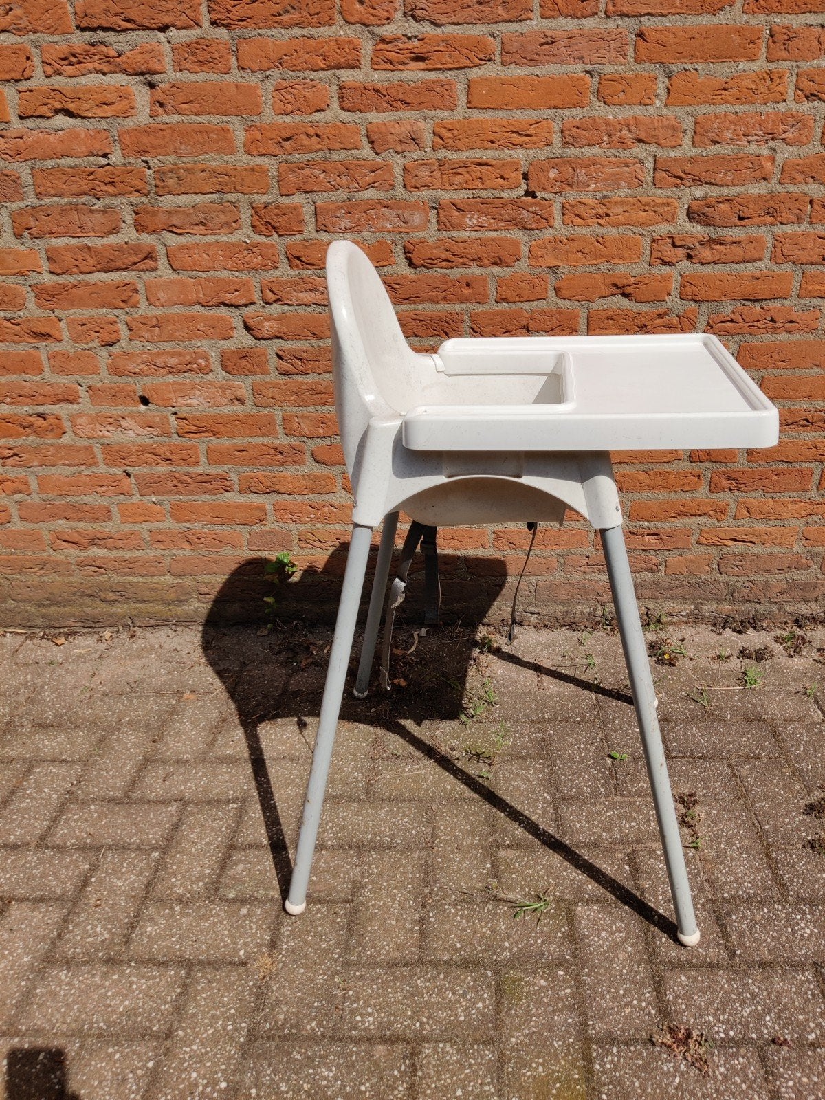 Witte IKEA antilop kinderstoel met eetblad en gordel, Ophalen, Gebruikt, Overige typen, Gordel(s)