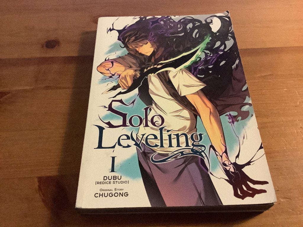 Solo Leveling nr 1. Chugong Engelstalig. 2021, Ophalen of Verzenden, Japan (Manga), Chugong, Gelezen