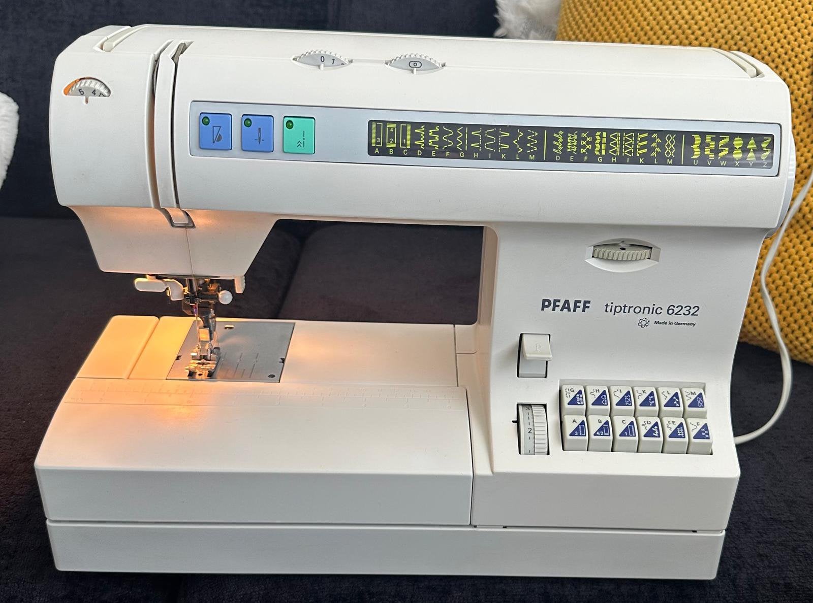 Naaimachine Pfaff tiptronic 6232, Ophalen, Zo goed als nieuw, Naaimachine, Pfaff