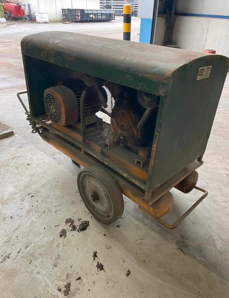 Compressor, Minder dan 25 liter, Ophalen, Zo goed als nieuw, Minder dan 200 liter/min