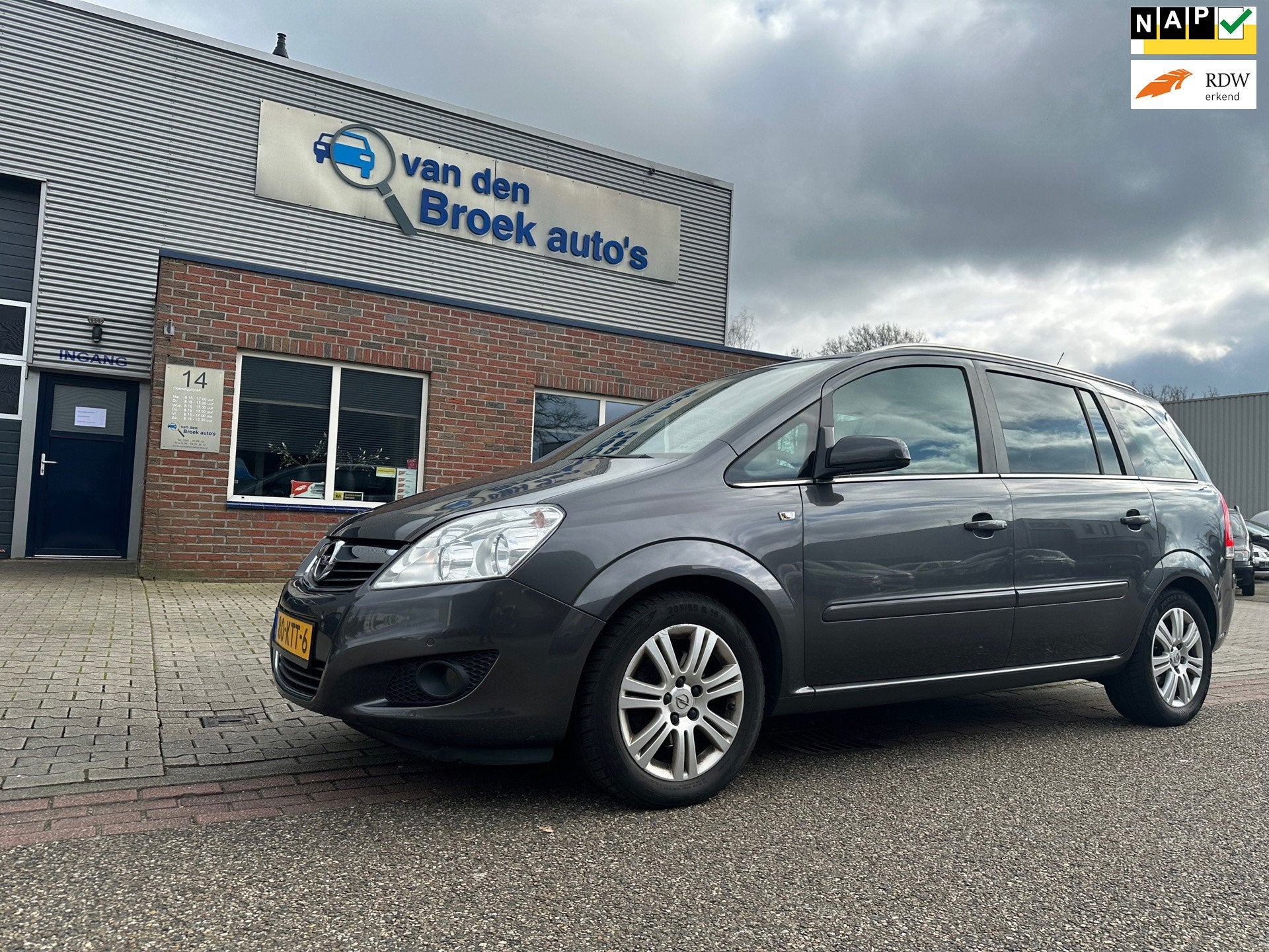Opel Zafira 1.8 Cosmo, Voorwielaandrijving, Gebruikt, 4 cilinders, 750 kg