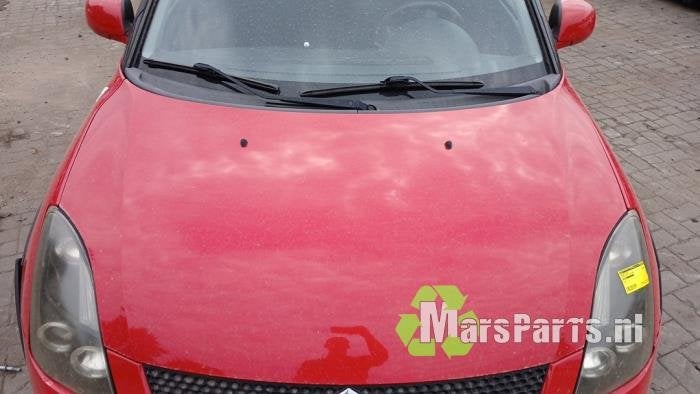 Motorkap van een Suzuki Swift, Auto-onderdelen, Carrosserie en Plaatwerk, Gebruikt, -, -, Ophalen of Verzenden