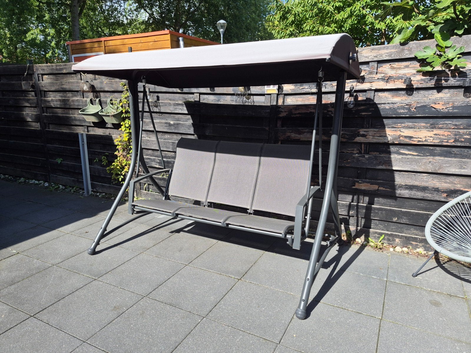 Comfortabele schommelbank met zonnescherm, Ophalen, Gebruikt, Metaal, Schommelbank