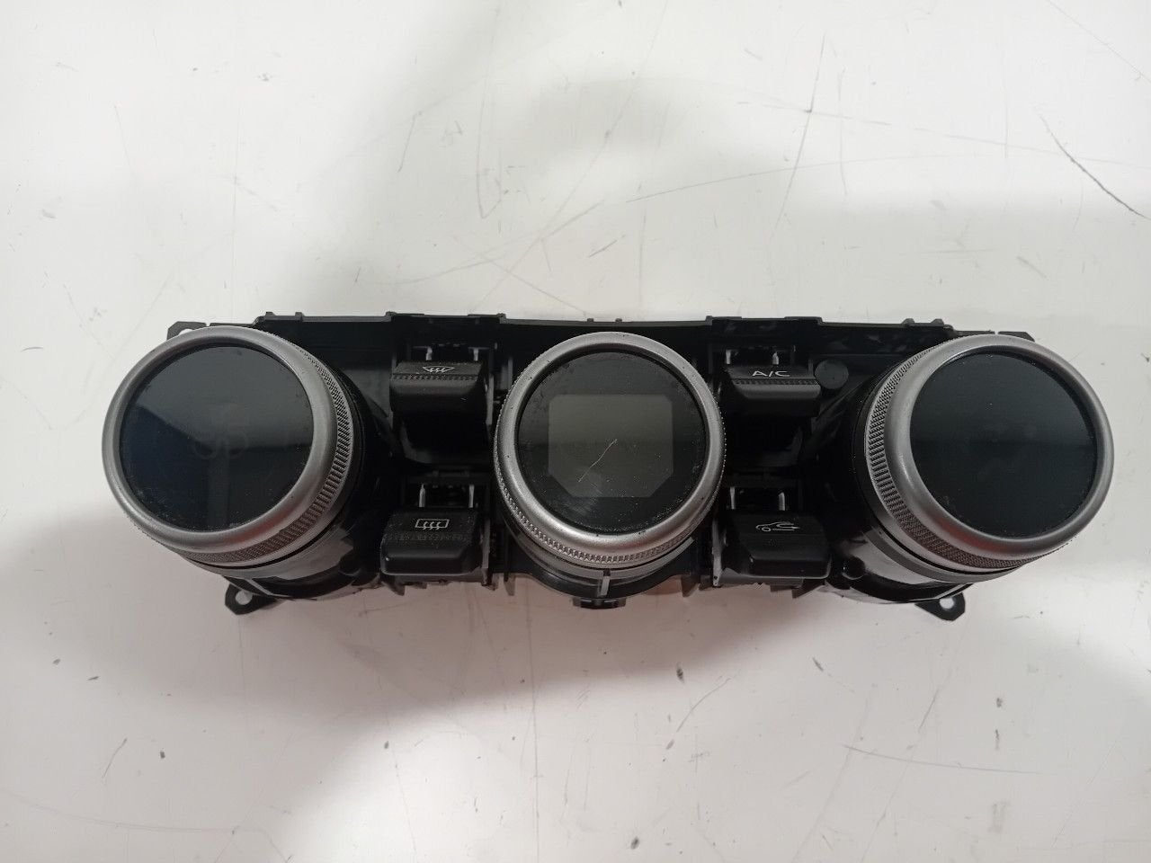 Bedieningspaneel kachel Dacia Duster, Onderdelen@venauto.nl, Gebruikt, Ettenseweg 76, 4706 PB Roosendaal, The Netherlands, Herkomst onderdeel bekend