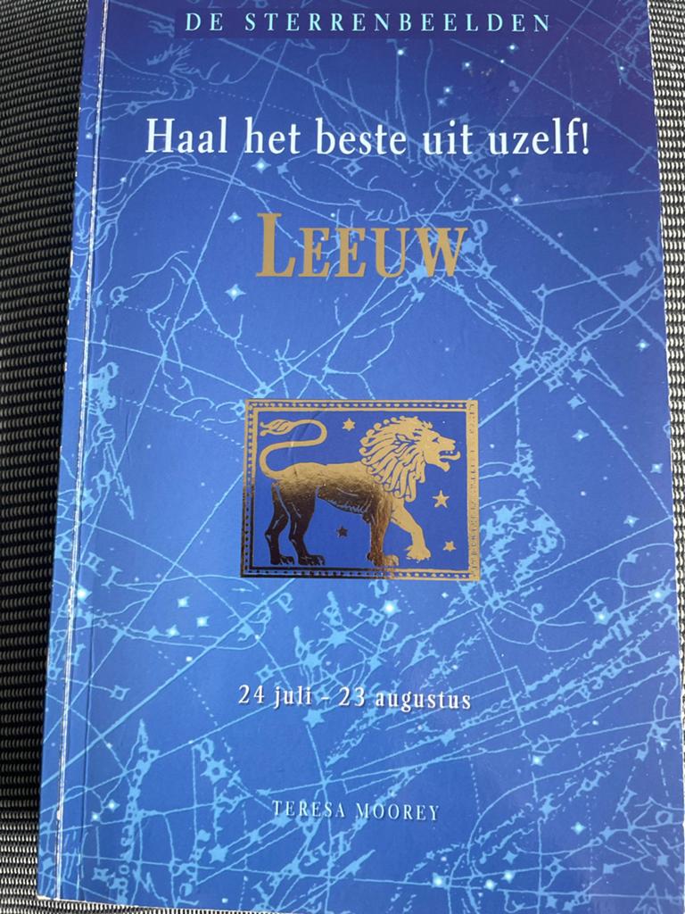 Sterrenbeeld Leeuw: Haal het beste uit uzelf!, Boeken, Ophalen of Verzenden, Gelezen, Astrologie, Achtergrond en Informatie
