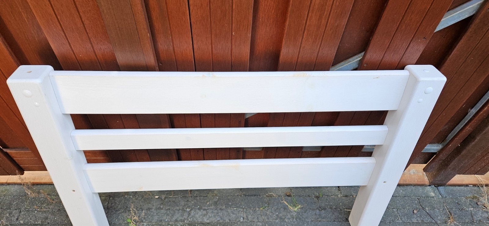 Massief houten bed met lattenbodem, Ophalen, 85 tot 100 cm, Gebruikt, Lattenbodem