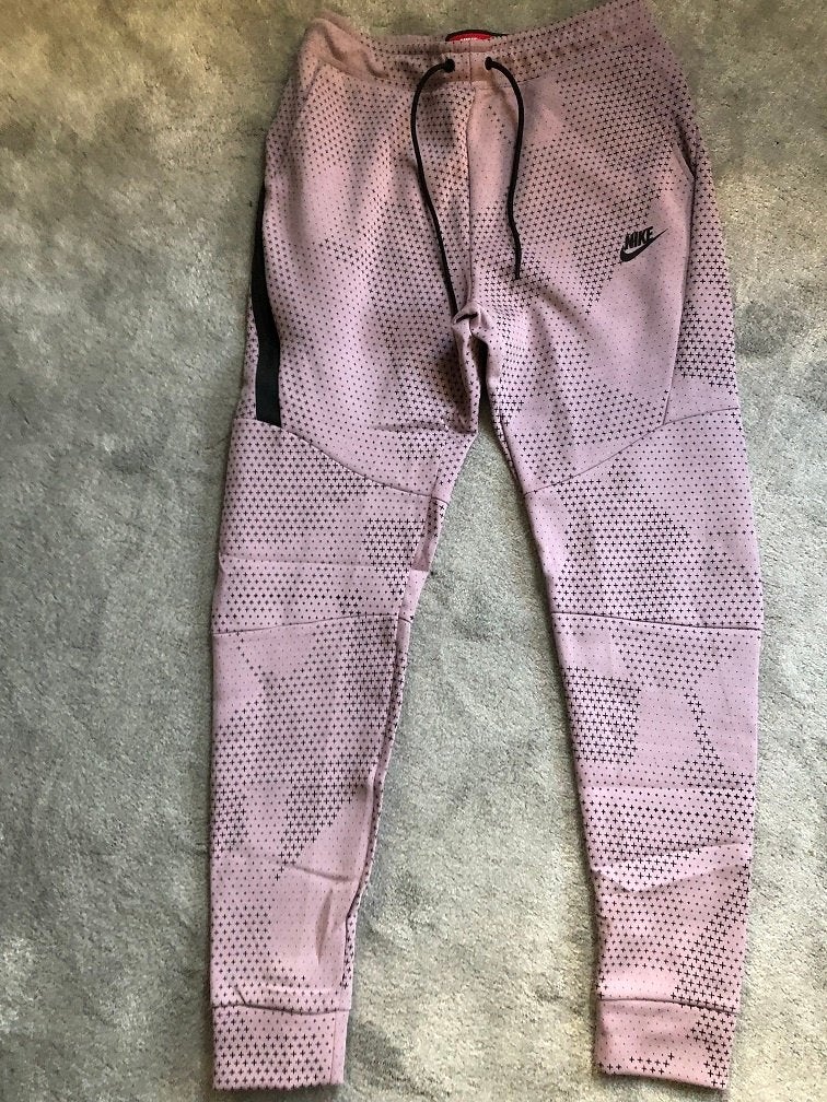 Nieuwe oudroze Nike Tech joggingbroek mt S/M 36/38, Kleding | Dames, Nike, Nieuw, Ophalen of Verzenden, Roze