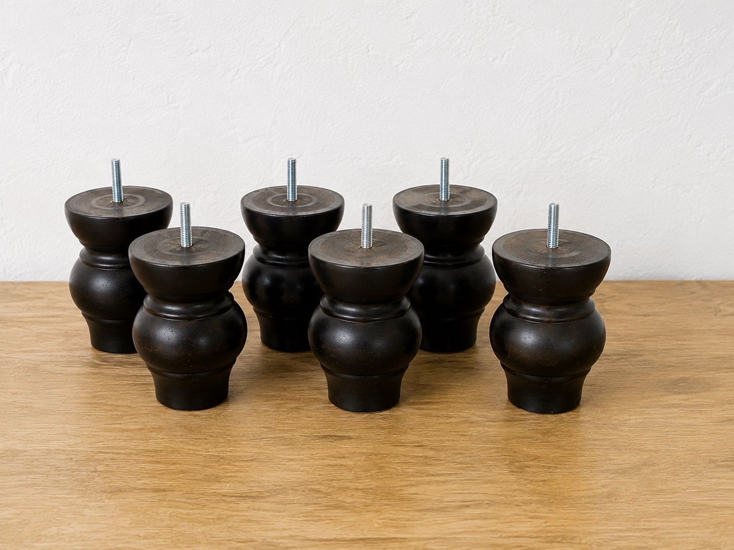 Set van 6 stevige houten meubelpootjes klassiek rond model, Overige materialen, Rond, Ophalen of Verzenden, Zo goed als nieuw