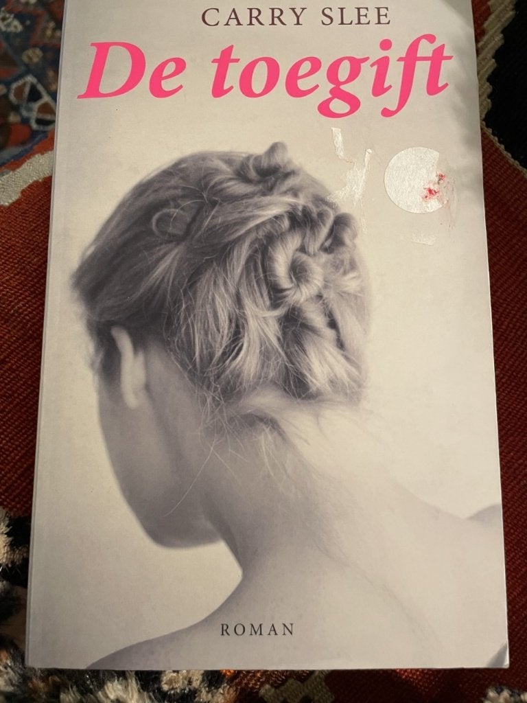 Carry slee /De toegift/ nieuw boek over de pijnlijke jeugd, Ophalen of Verzenden, Nieuw