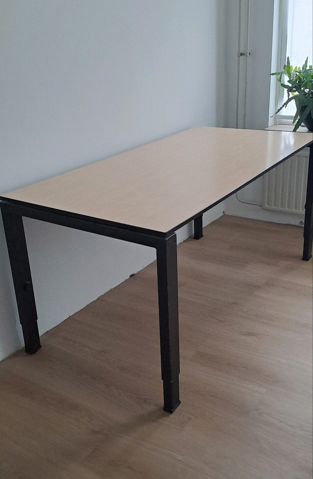 Gispen bureau in hoogte verstelbaar, Ophalen, In hoogte verstelbaar