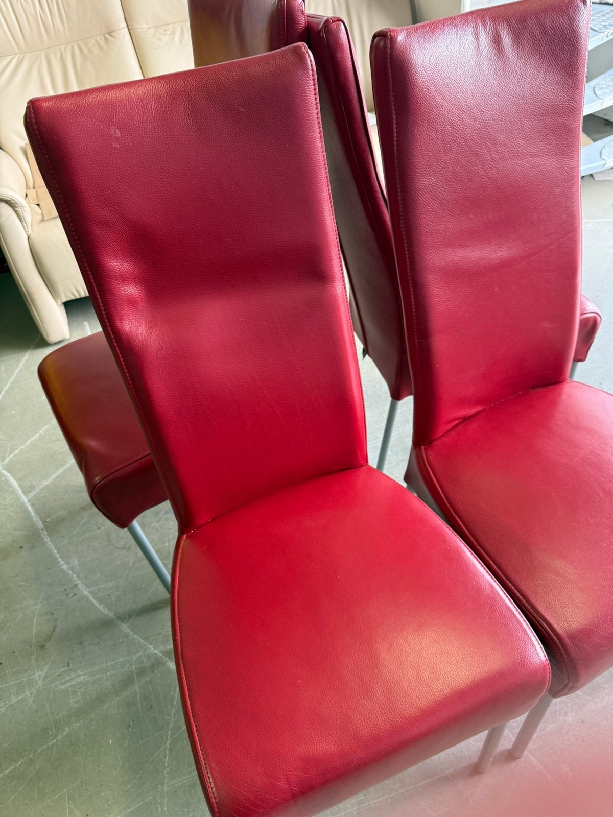 4 rode eetkametstoelen, Ophalen, Zo goed als nieuw, Rood