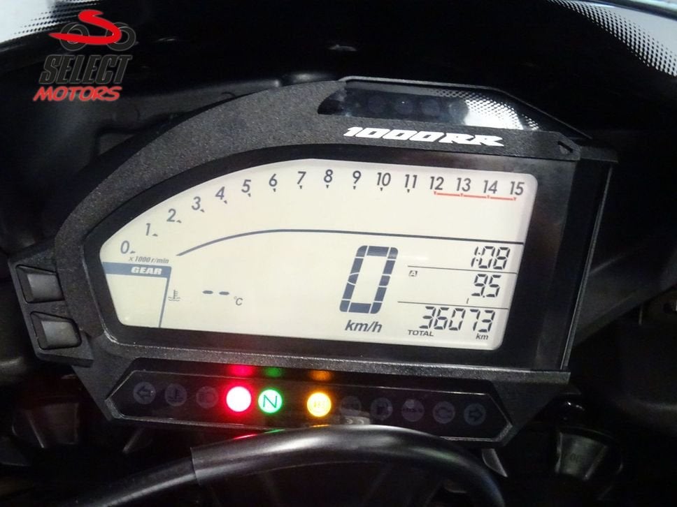 HONDA CBR 1000 RR FIREBLADE CBR1000RR SC59 (2016), Motoren, Motoren | Honda, HONDA, 4 cilinders, Motorrijbewijs A, Onbekend