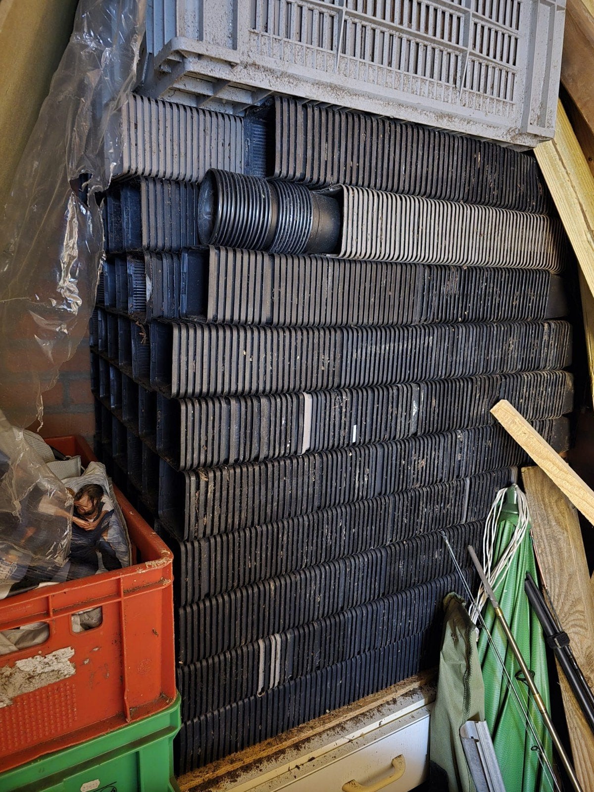 +/- 3750 P9 Kweekpotten voor planten, Ophalen, Kunststof, Gebruikt, Minder dan 30 cm