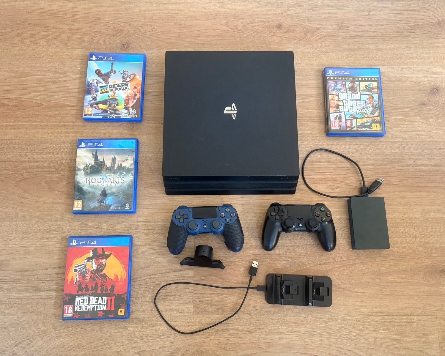 PS4 PRO + 2 controllers + 4TB + games, Ophalen, Gebruikt, Met harde schijf, 1 TB
