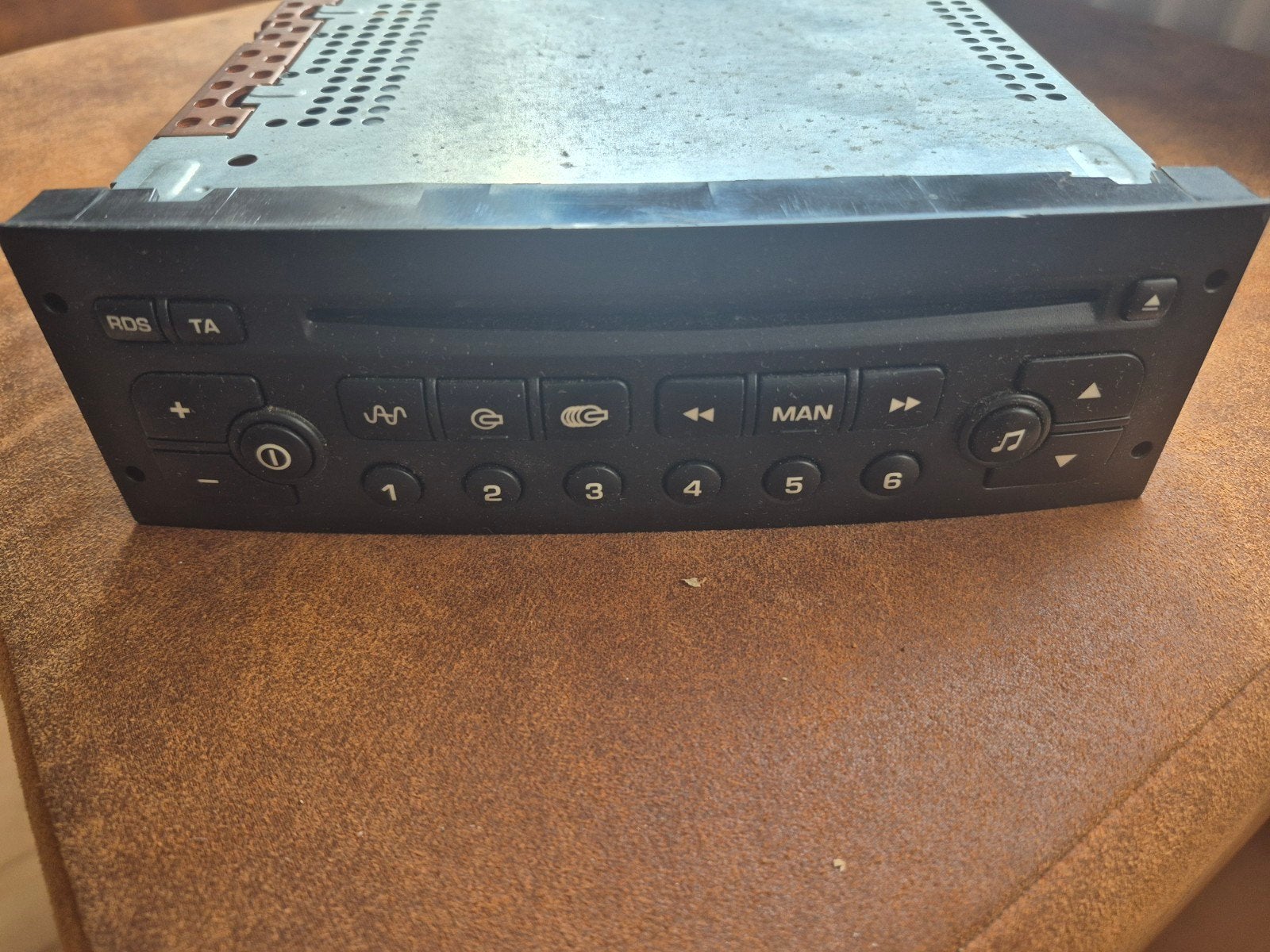 Autoradio/CD-speler VDO voor Peugeot Partner, Auto diversen, Ophalen of Verzenden, Gebruikt