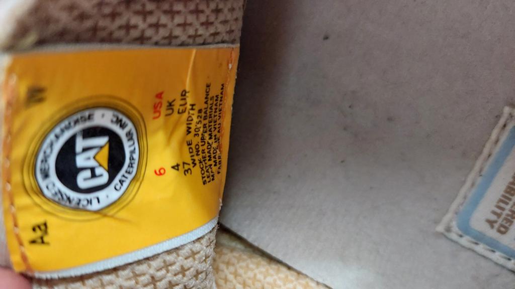 Te koop cat sneackers mt 37, Ophalen of Verzenden, Zo goed als nieuw