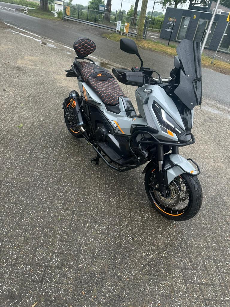 Honda X ADV 750 A2 | Full Option | Termignoni | 4900 KM, Motoren, Motoren | Honda, Nieuw, Particulier, Toermotor, Minimaal motorrijbewijs A2