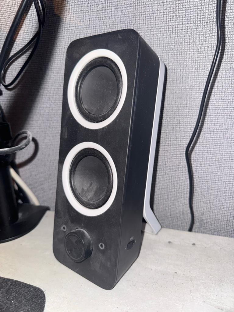 2 Logitech Z207 Bluetooth speakers - Zwart/Wit - Nieuw, Ophalen, Nieuw, Audiokanaal 2