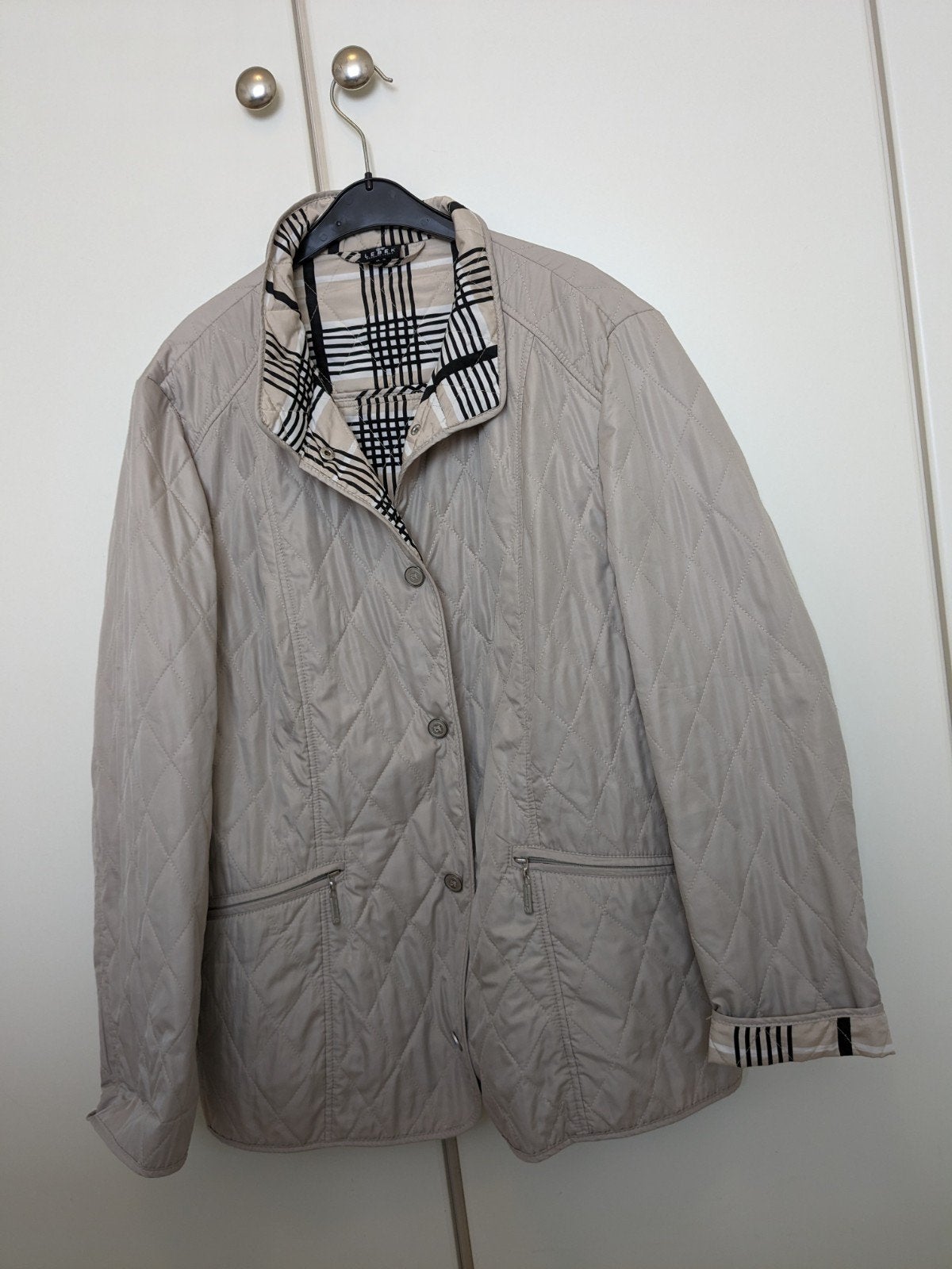 Beige zomerjasje Lebek maat 42, Ophalen of Verzenden, Gedragen, Maat 42/44 (L), Beige