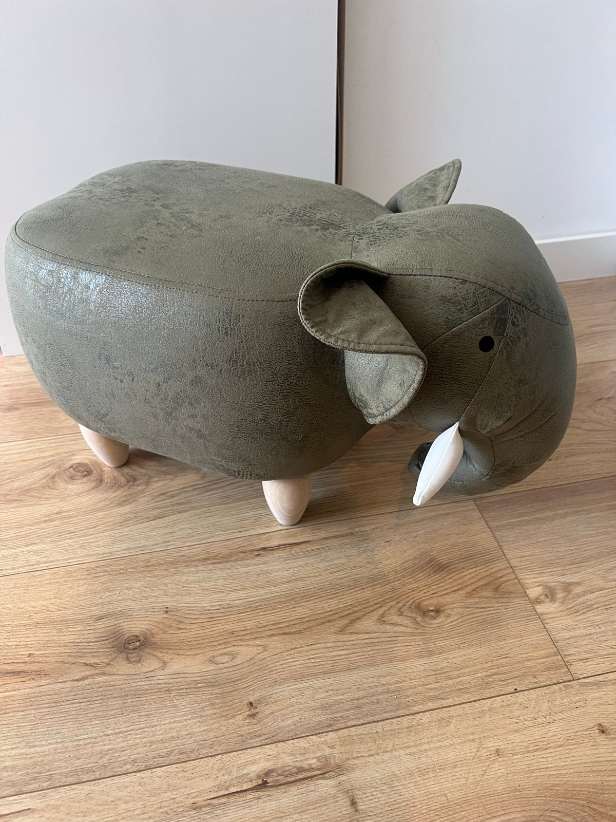 Olifant poef/voetenbankje voor de kinderkamer, Ophalen, Zo goed als nieuw, Overige materialen