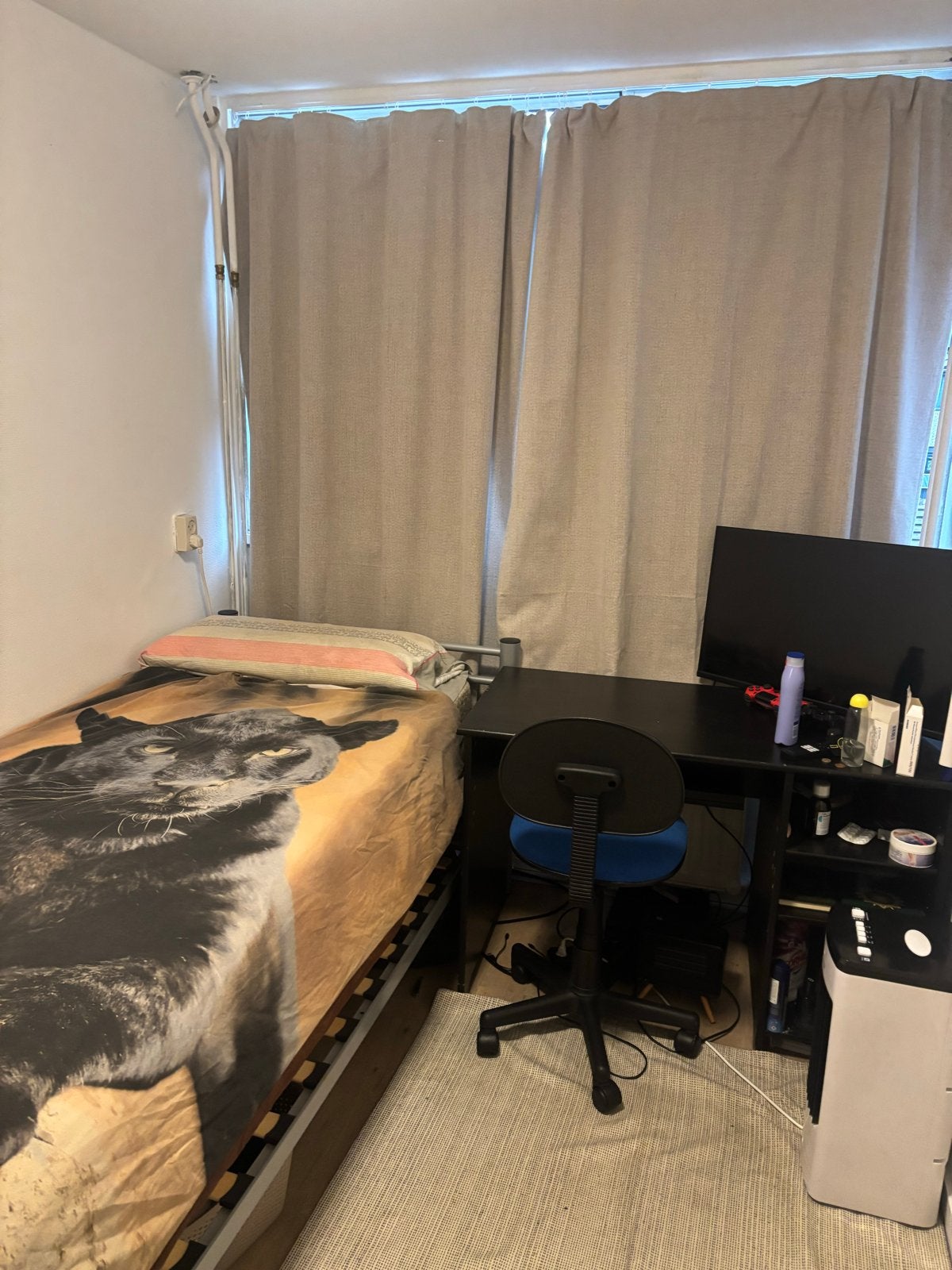 Room in Emmeloord, Huizen en Kamers